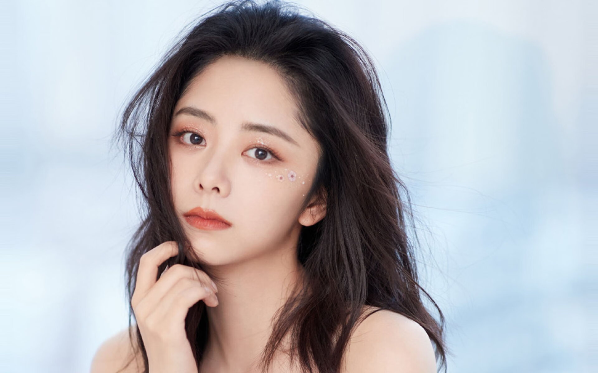 中国女排庆祝新场馆落成拍摄合影，中国女排表演